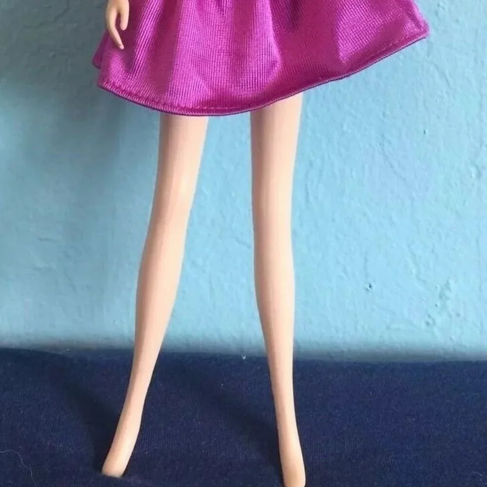 DISNEY DOLL - Curly Brown Hair - Green Eyes - Purple Dress - 12" Tall - Picture 3 of 7